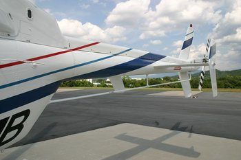 Bell 407, HF Antenna (Towel Bar Style)