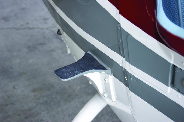 208l Step Steps | Landing Gear | Catalog | Aero Access Site